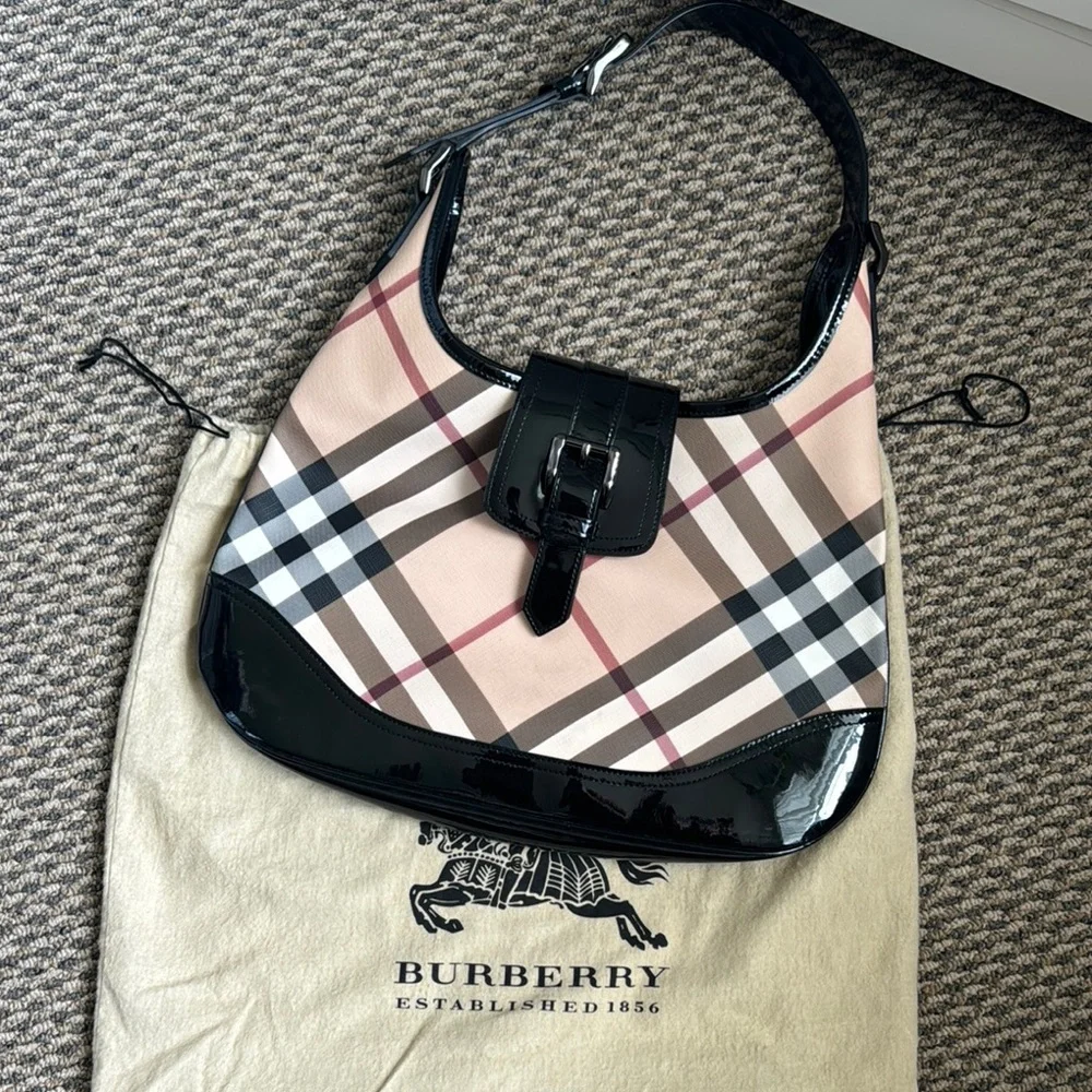 Burberry Nova Check Shoulder Bag - Picture 2 of 16